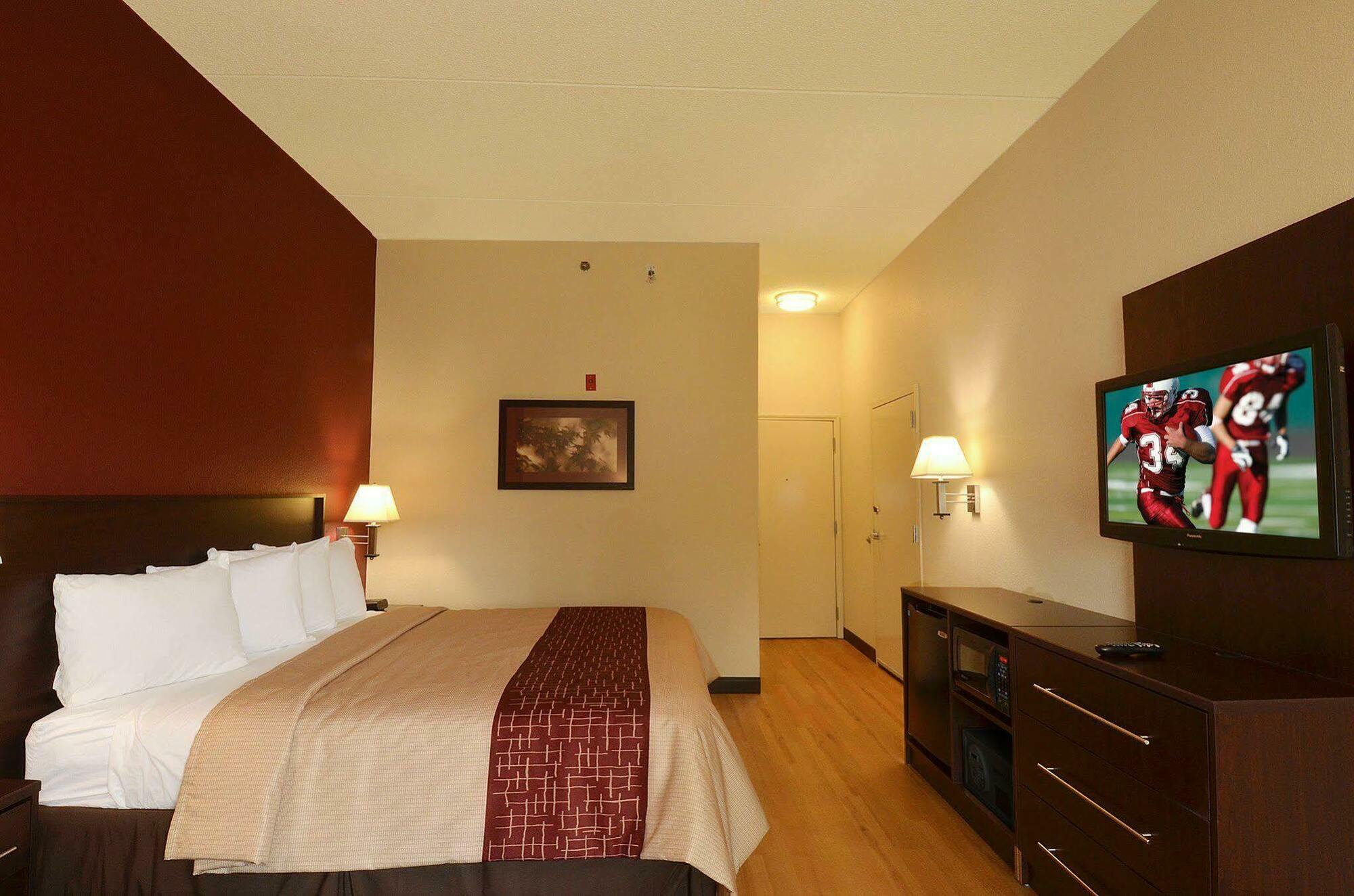 Red Roof Inn Plus+ San Antonio Downtown - Riverwalk Exterior foto
