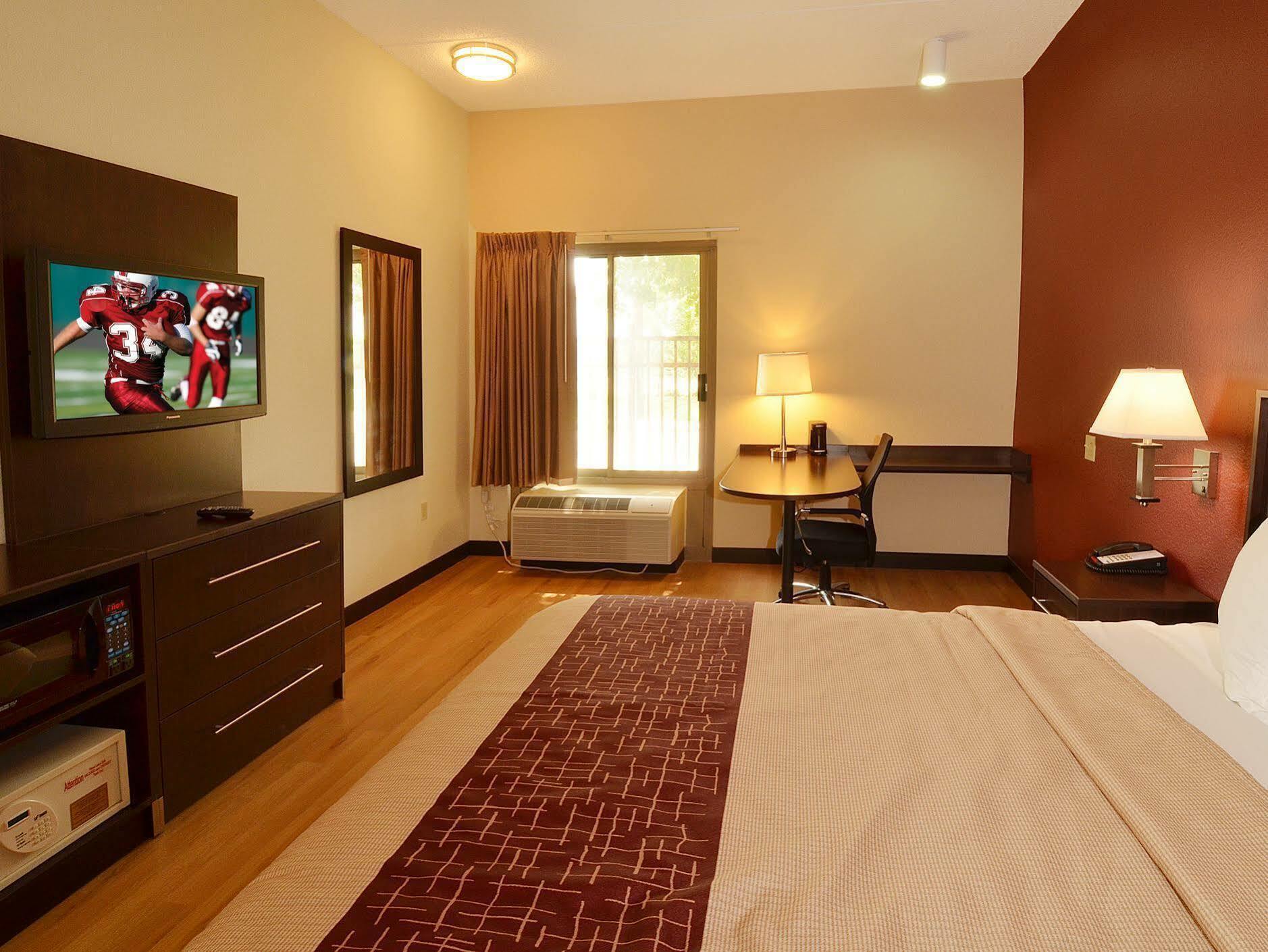 Red Roof Inn Plus+ San Antonio Downtown - Riverwalk Exterior foto